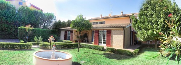 casa indipendente in vendita a Recanati