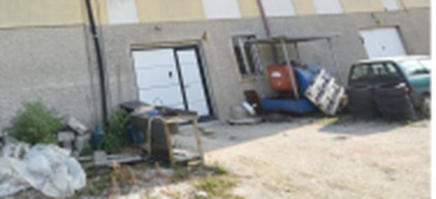 negozio in vendita a Recanati