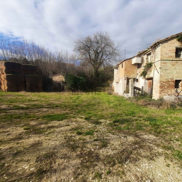 casa indipendente in vendita a Recanati