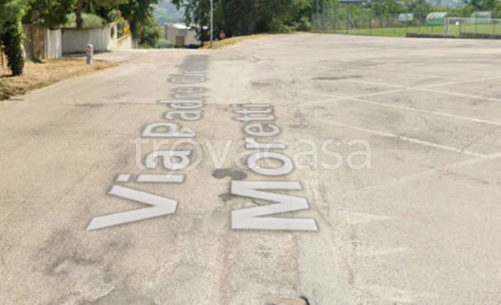 negozio in vendita a Recanati