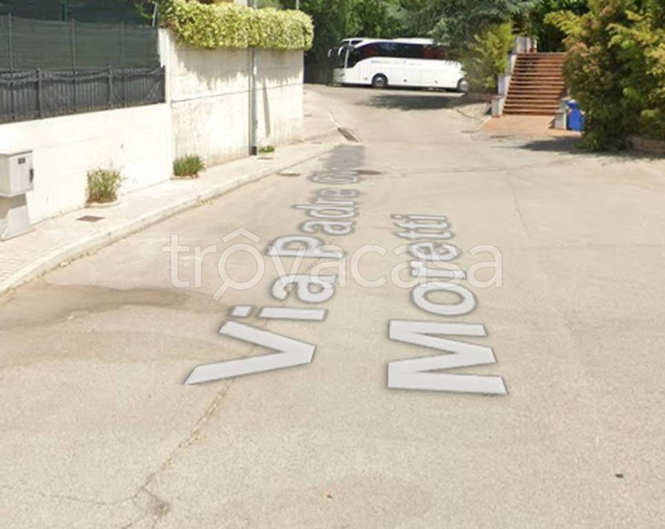 negozio in vendita a Recanati