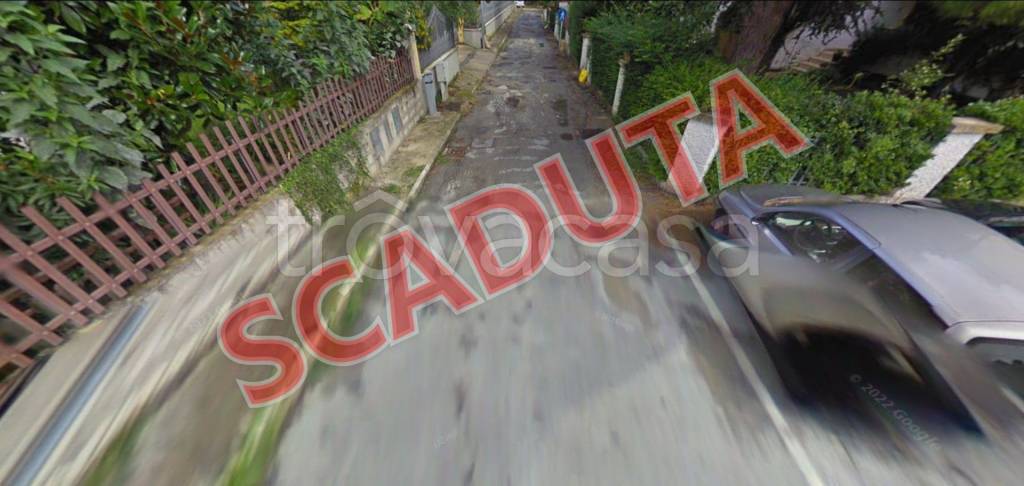 locale commerciale in vendita a Recanati