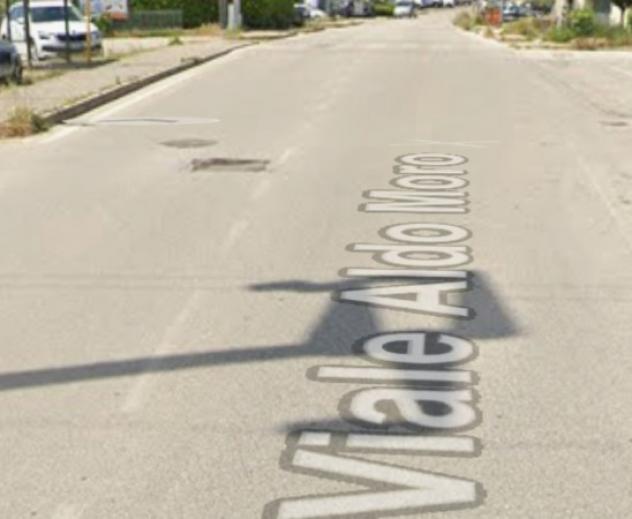 locale di sgombero in vendita a Recanati