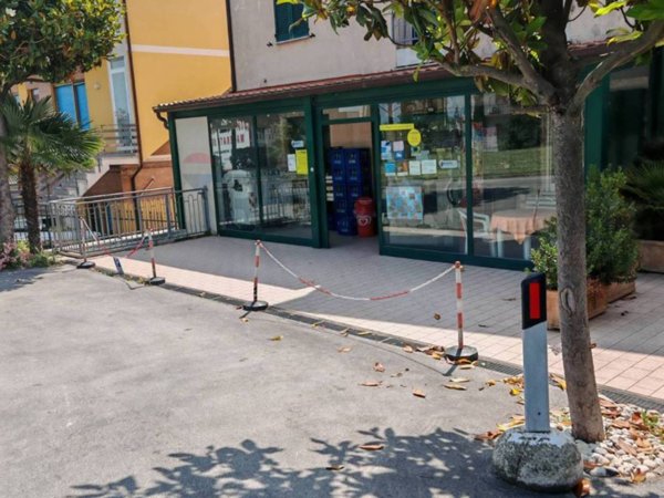 negozio in vendita a Recanati