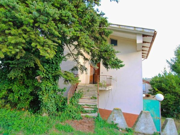 casale in vendita a Recanati in zona Santa Lucia