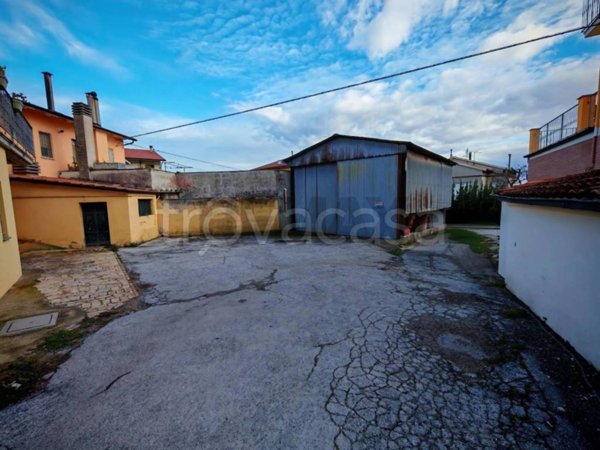 negozio in vendita a Recanati