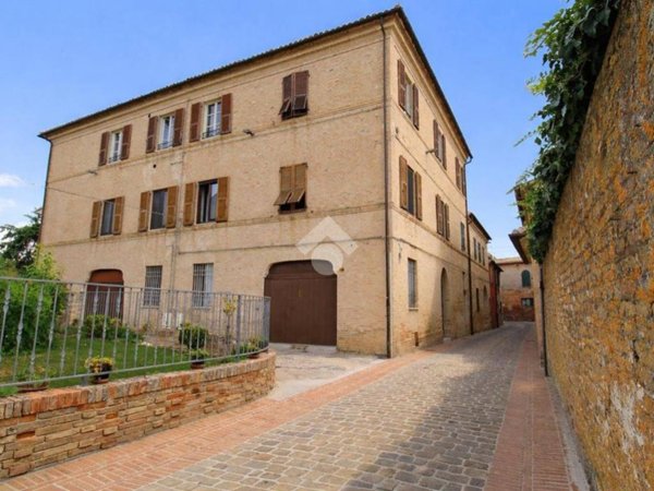casa indipendente in vendita a Recanati