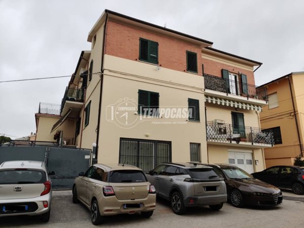 appartamento in vendita a Recanati in zona Santa Lucia
