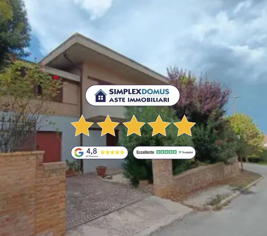 casa indipendente in vendita a Recanati