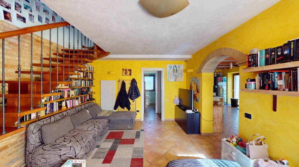 casa indipendente in vendita a Recanati in zona Bagnolo