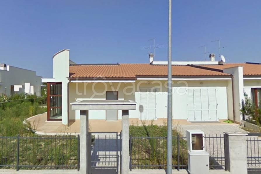casa indipendente in vendita a Recanati