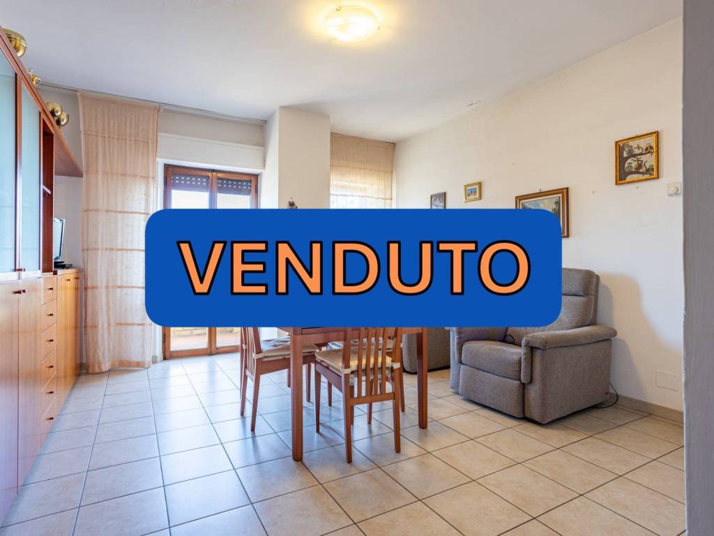 appartamento in vendita a Recanati in zona Santa Lucia