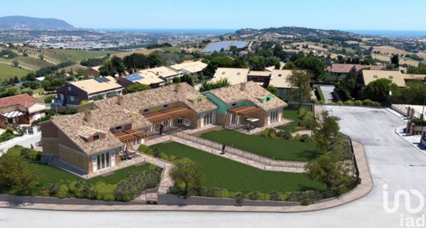 casa indipendente in vendita a Recanati