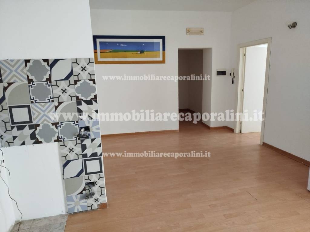 appartamento in vendita a Recanati in zona Santa Lucia
