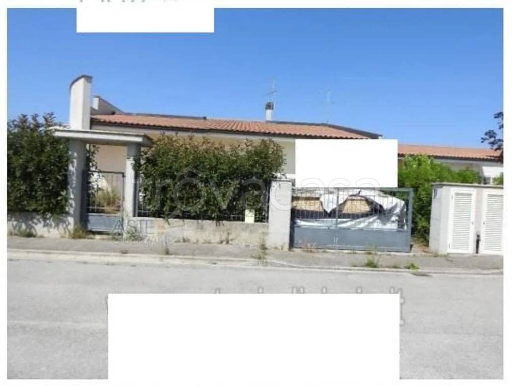 casa indipendente in vendita a Recanati