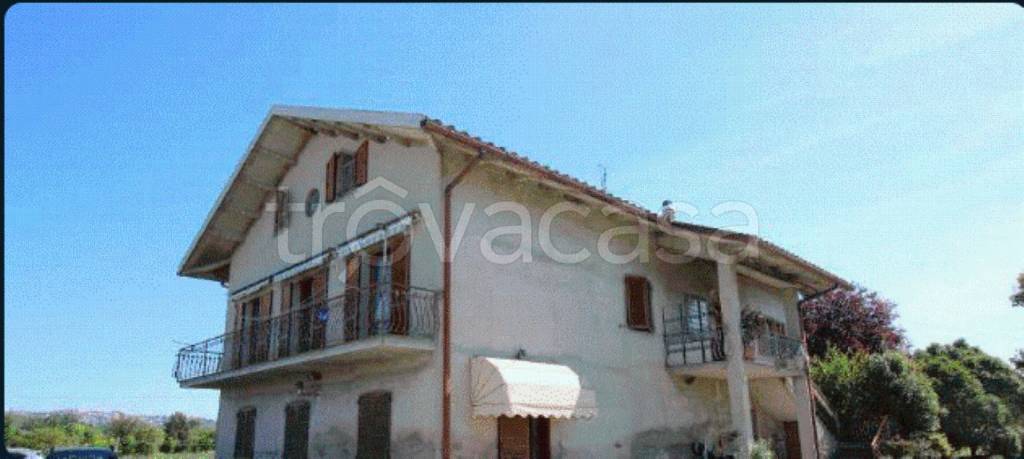 negozio in vendita a Recanati