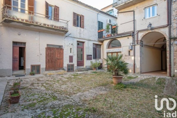 casa indipendente in vendita a Recanati