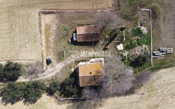 casa indipendente in vendita a Recanati in zona Costa dei Ricchi