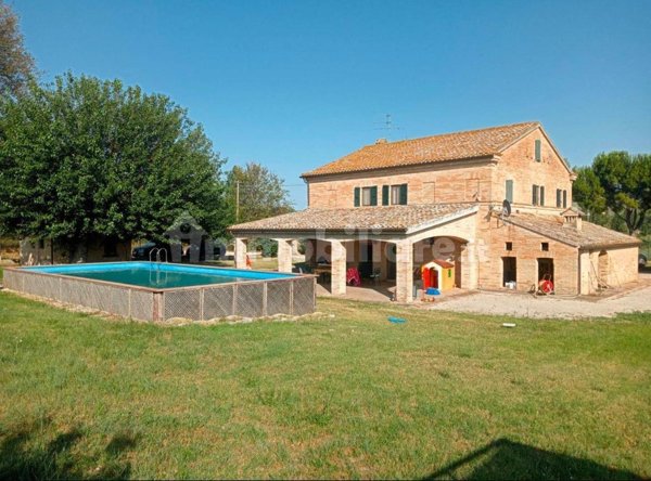 casa indipendente in vendita a Recanati