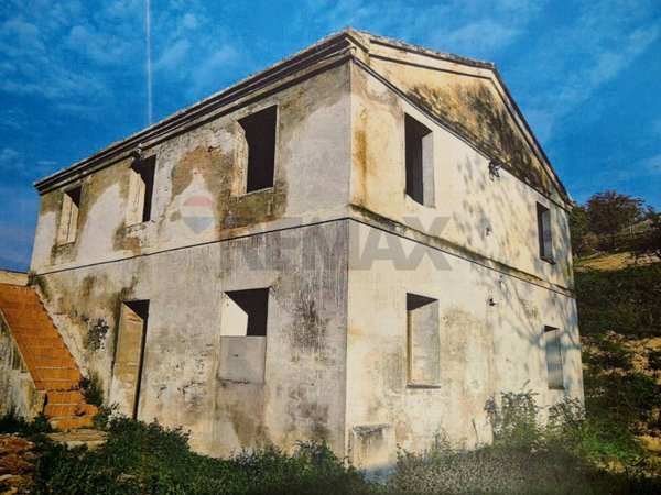 casale in vendita a Recanati