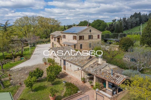 casa indipendente in vendita a Recanati