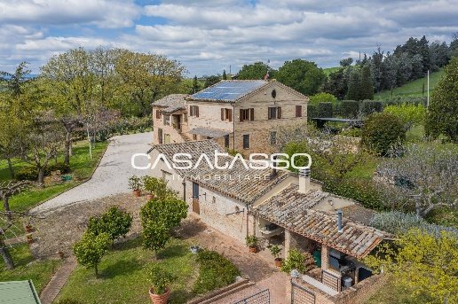 casa indipendente in vendita a Recanati