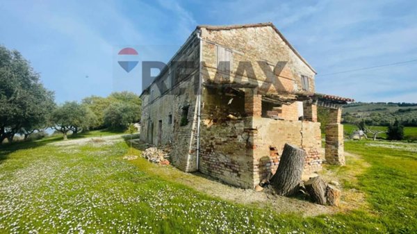 casa indipendente in vendita a Recanati