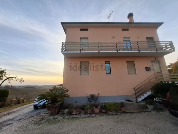 appartamento in vendita a Recanati in zona Montefiore