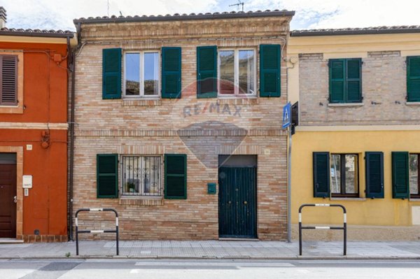 casa indipendente in vendita a Recanati