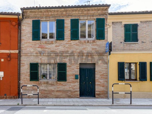 casa indipendente in vendita a Recanati
