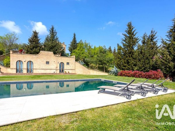 casa indipendente in vendita a Recanati