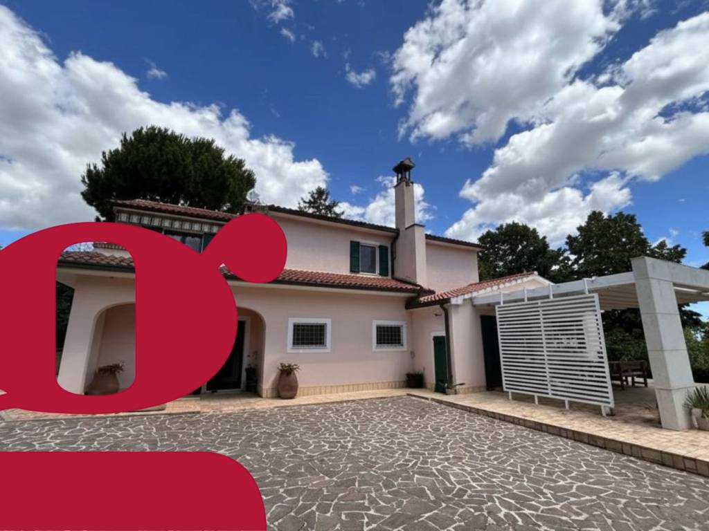 casa indipendente in vendita a Recanati