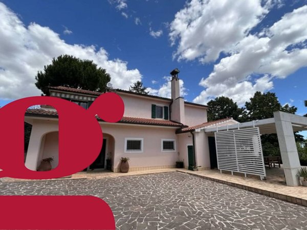 casa indipendente in vendita a Recanati