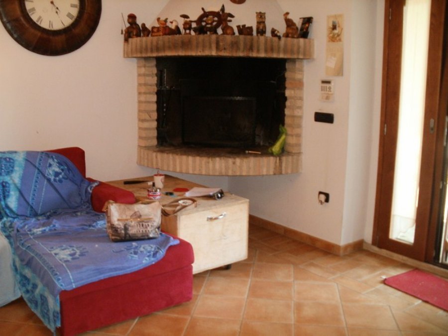 appartamento in vendita a Recanati in zona Santa Lucia