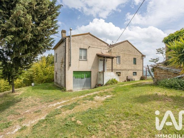 casa indipendente in vendita a Recanati