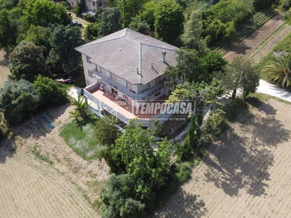 appartamento in vendita a Recanati in zona Costa dei Ricchi