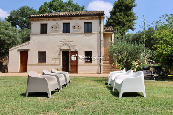 casa indipendente in vendita a Recanati