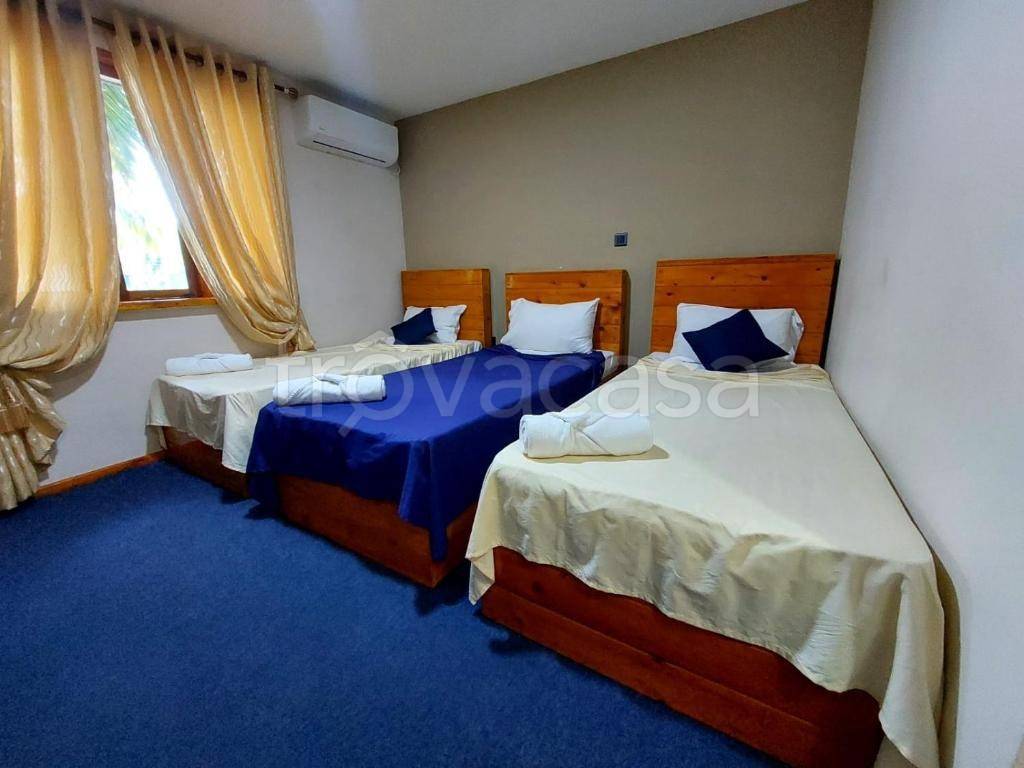 negozio in vendita a Recanati