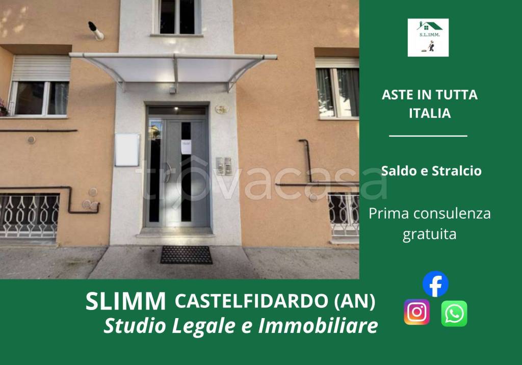 casa indipendente in vendita a Recanati