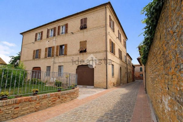 appartamento in vendita a Recanati in zona Castelnuovo