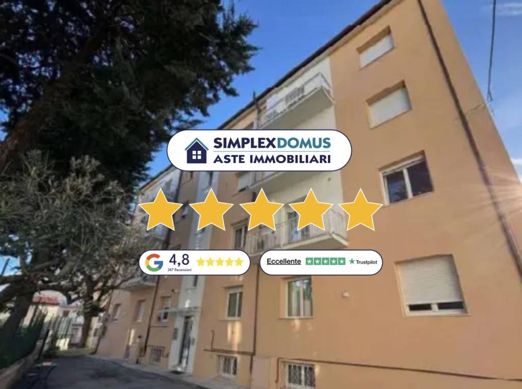 appartamento in vendita a Recanati in zona Santa Lucia