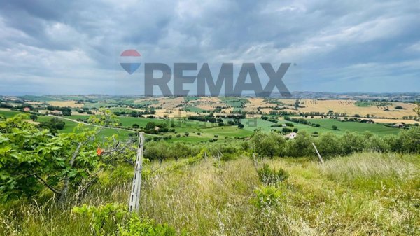 terreno agricolo in vendita a Recanati in zona Costa dei Ricchi