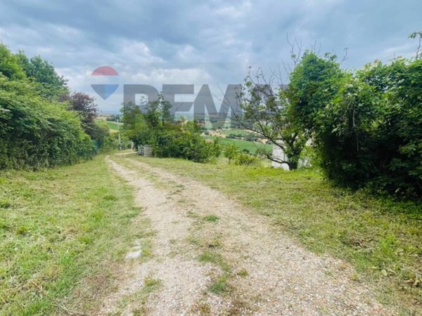 terreno agricolo in vendita a Recanati in zona Costa dei Ricchi