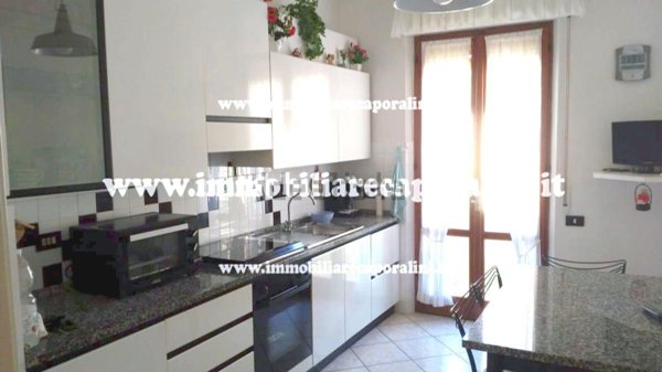 appartamento in vendita a Recanati in zona Santa Lucia