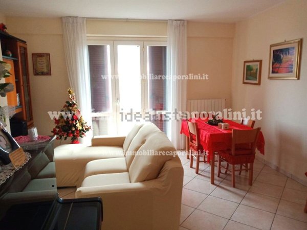 appartamento in vendita a Recanati in zona Santa Lucia