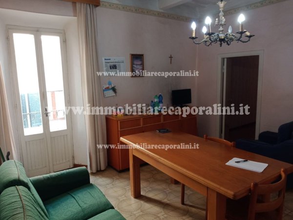 appartamento in vendita a Recanati in zona Santa Lucia