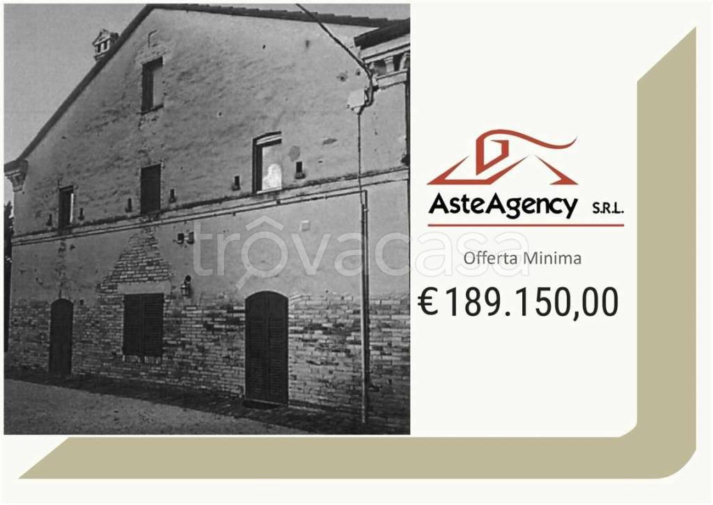 appartamento in vendita a Recanati in zona Santa Lucia