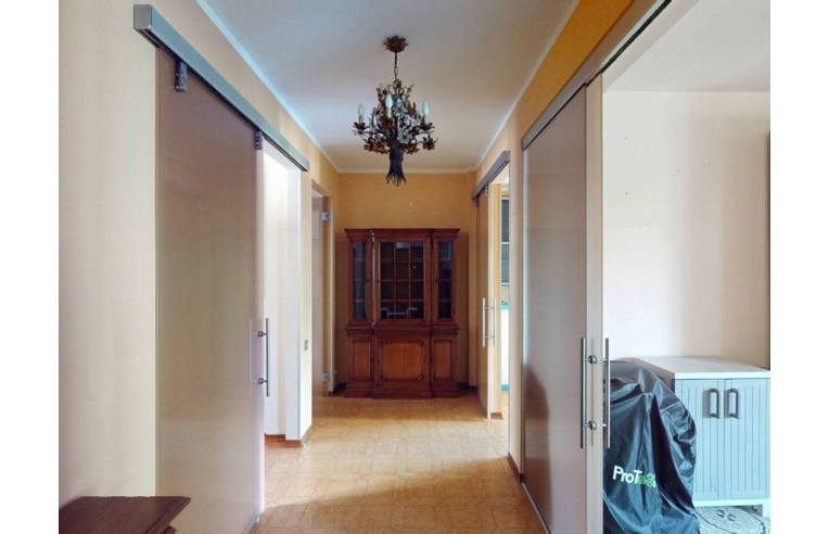 appartamento in vendita a Recanati in zona Santa Lucia