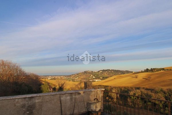 casale in vendita a Recanati