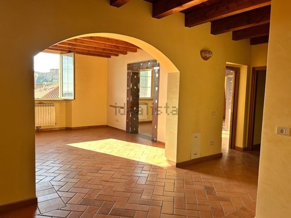 appartamento in vendita a Recanati in zona Santa Lucia